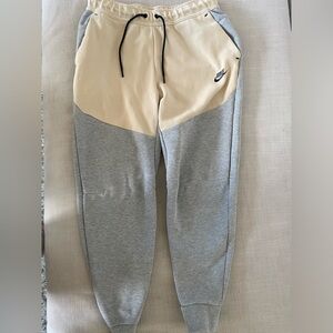 Nike Sportswear Tech Fleece